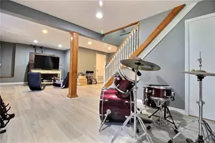 2 Overlook Dr, Hopkinton, RI 02804 - Photo 28