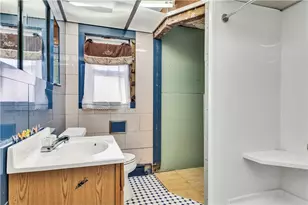 90 Woodbine St, Providence, RI 02906 - Photo 12