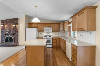 8 Joyce Drive, North Providence, RI 02911 - Photo 4