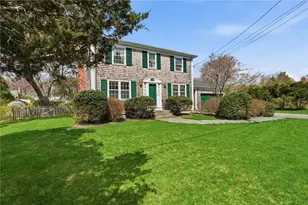 194 New Meadow Rd, Barrington, RI 02806 - Photo 1