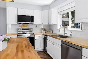117 Station St, Coventry, RI 02816 - Photo 16
