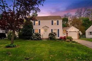 145 Massasoit Dr, Warwick, RI 02888 - Photo 2