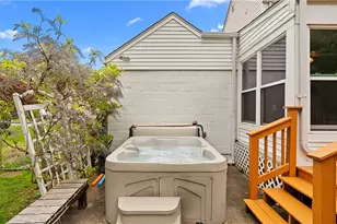145 Massasoit Dr, Warwick, RI 02888 - Photo 40