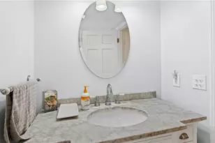 145 Massasoit Dr, Warwick, RI 02888 - Photo 24