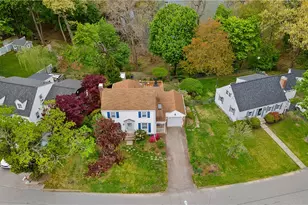 145 Massasoit Dr, Warwick, RI 02888 - Photo 4