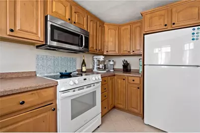 18 Pond Court #C, North Providence, RI 02904 - Photo 8