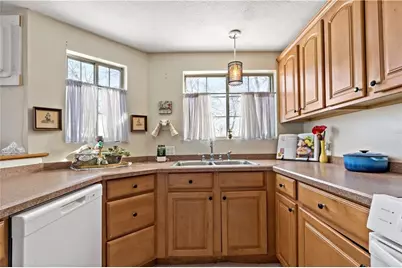 18 Pond Court #C, North Providence, RI 02904 - Photo 6