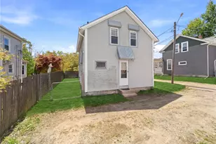 12 Grove St, West Warwick, RI 02893 - Photo 8