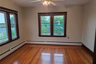 133 Clifford St, Pawtucket, RI 02860 - Photo 6