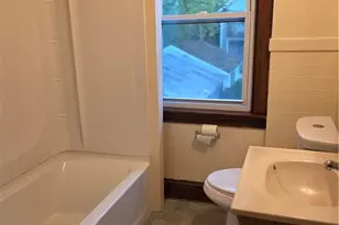 133 Clifford St, Pawtucket, RI 02860 - Photo 10