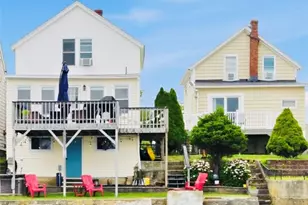 45 Cedar Ave, Portsmouth, RI 02871 - Photo 2