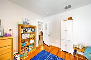 43 Trenton St, Providence, RI 02860 - Photo 16
