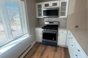 88 Summit Ave, West Warwick, RI 02893 - Photo 6