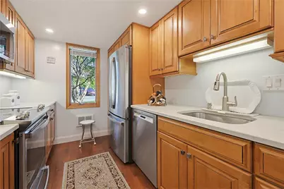 77 Windward Lane, Bristol, RI 02809 - Photo 6