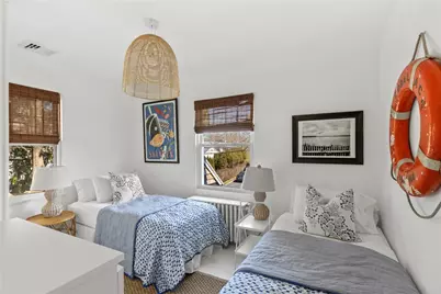 193 Coggeshall Avenue, Newport, RI 02840 - Photo 24