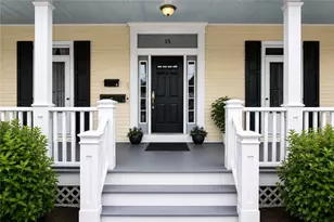 15 Narragansett Ave, Newport, RI 02840 - Photo 2