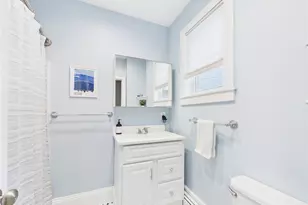 15 Narragansett Ave, Newport, RI 02840 - Photo 12