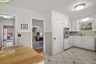 150 Ridge St, Pawtucket, RI 02860 - Photo 16