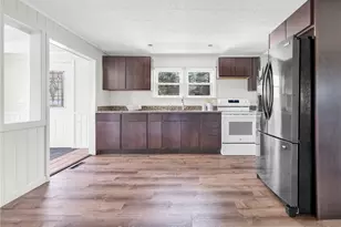 281 Richardson Rd, Coventry, RI 02816 - Photo 6