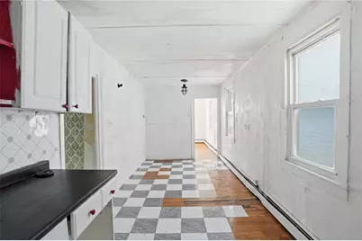 8 Mann Avenue, Newport, RI 02840 - Photo 14