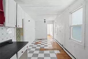 8 Mann Ave, Newport, RI 02840 - Photo 14