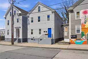 8 Mann Ave, Newport, RI 02840 - Photo 2