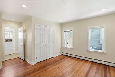 8 Mann Avenue, Newport, RI 02840 - Photo 12