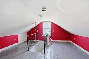 8 Mann Ave, Newport, RI 02840 - Photo 22