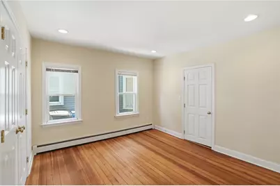 8 Mann Avenue, Newport, RI 02840 - Photo 10