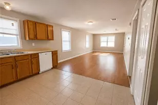53 Harold St, Providence, RI 02908 - Photo 2