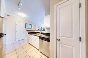 1000 Providence Pl, Providence, RI 02903 - Photo 6