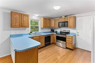 352 Lafayette Rd, North Kingstown, RI 02852 - Photo 10