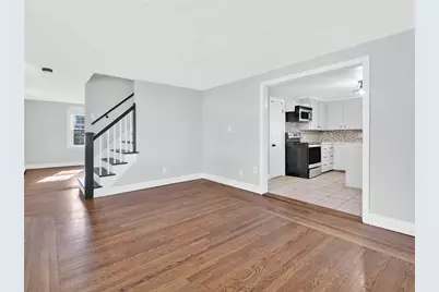 25 Mowry Street, Pawtucket, RI 02861 - Photo 20