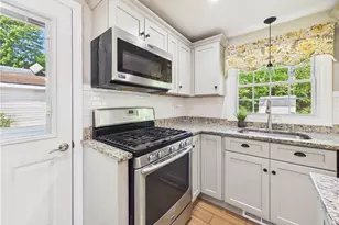 12 Elmonte Dr, Coventry, RI 02816 - Photo 4