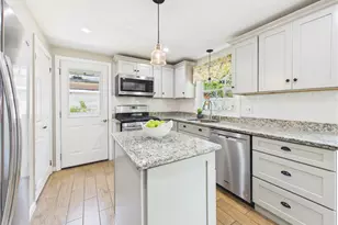 12 Elmonte Dr, Coventry, RI 02816 - Photo 2