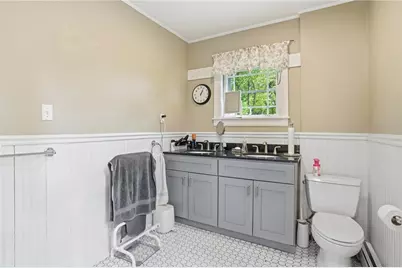 192 Washington Road, Barrington, RI 02806 - Photo 28