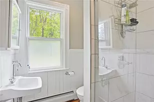 192 Washington Rd, Barrington, RI 02806 - Photo 12