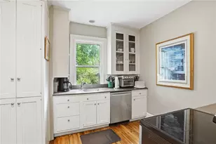 192 Washington Rd, Barrington, RI 02806 - Photo 10