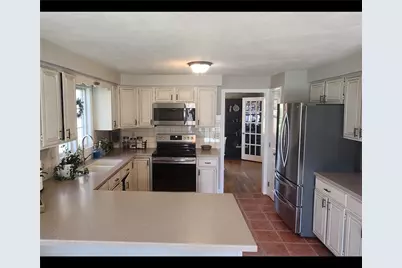 54 Sefton Drive, Bristol, RI 02809 - Photo 4