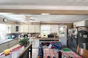 432 Fairview Ave, Coventry, RI 02816 - Photo 28