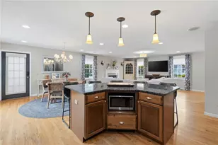 32 Sunny View Ct, Warwick, RI 02886 - Photo 24
