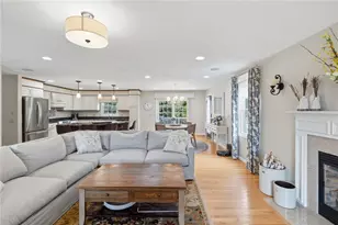 32 Sunny View Ct, Warwick, RI 02886 - Photo 20
