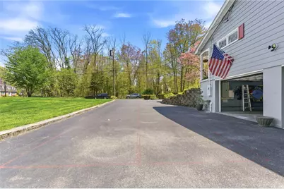 7 Meadowbrook Road, Lincoln, RI 02865 - Photo 4