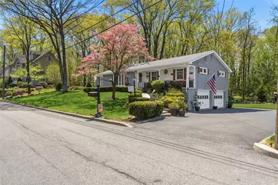 7 Meadowbrook Road, Lincoln, RI 02865 - Photo 2