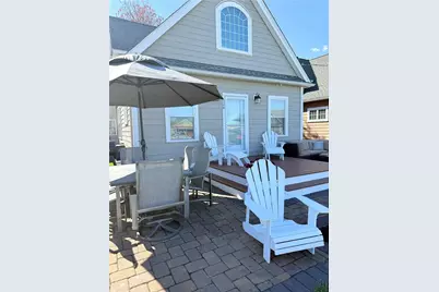 64 Burnside Avenue, Narragansett, RI 02882 - Photo 4