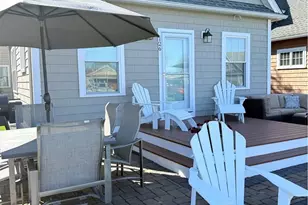 64 Burnside Ave, Narragansett, RI 02882 - Photo 4