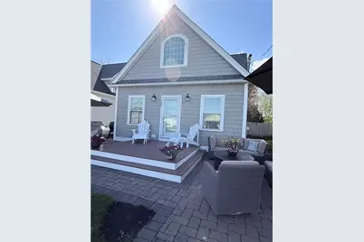 64 Burnside Avenue, Narragansett, RI 02882 - Photo 2