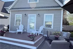 64 Burnside Ave, Narragansett, RI 02882 - Photo 2