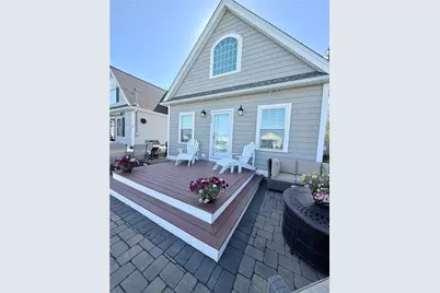 64 Burnside Avenue, Narragansett, RI 02882 - Photo 34