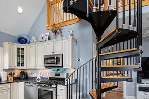 64 Burnside Ave, Narragansett, RI 02882 - Photo 18
